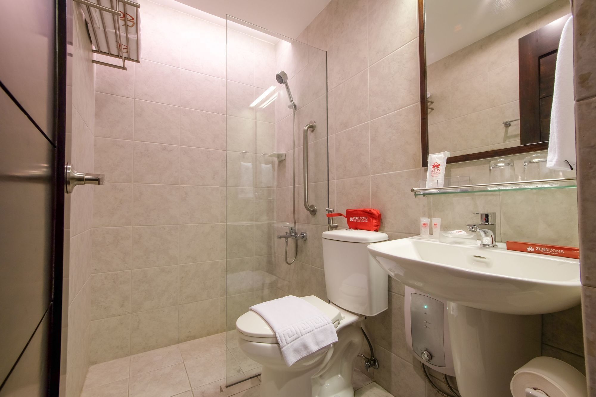Zen Rooms Durban Poblacion Makati 马卡蒂 外观 照片