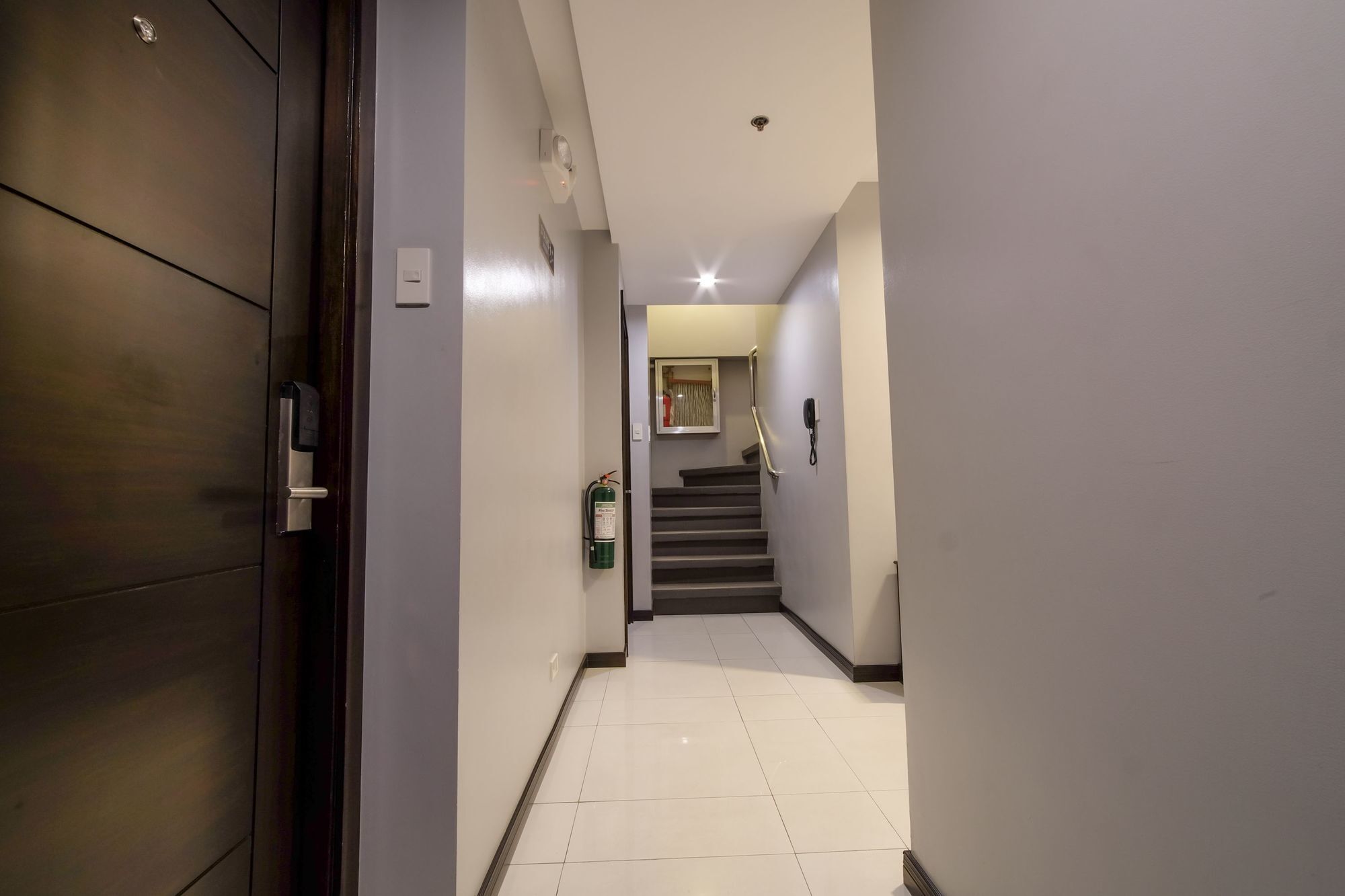Zen Rooms Durban Poblacion Makati 马卡蒂 外观 照片